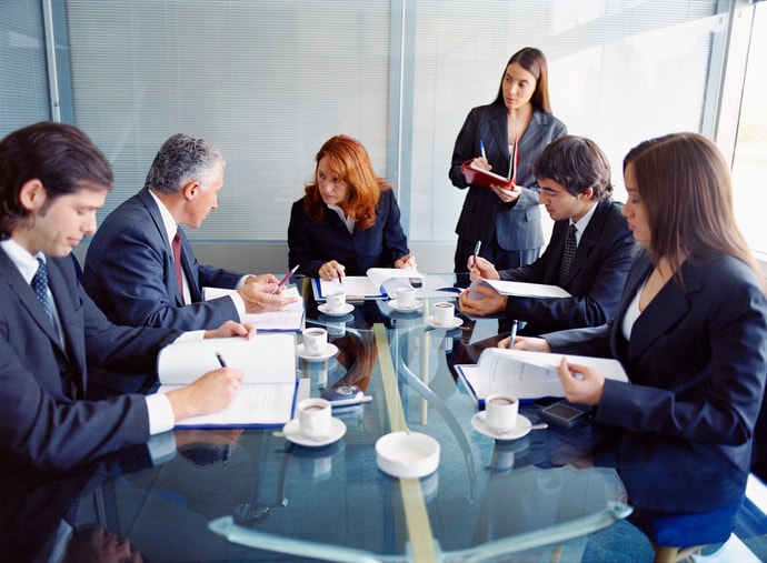 5 tools you can use to conduct better business meetings