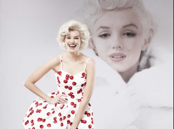 Marilyn_Monroe,_only_at_Macy's_Dress___59.50