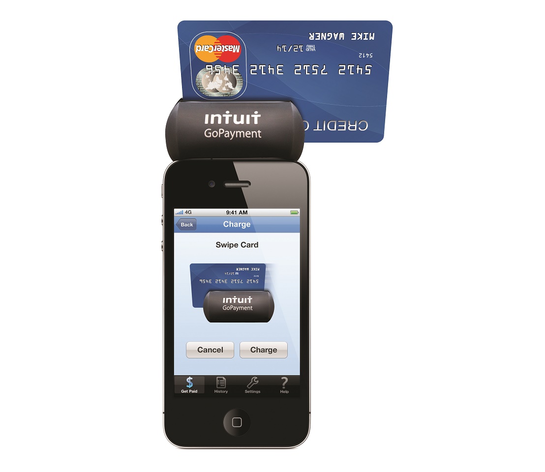 GoPayment_Card_Reader_with_Card