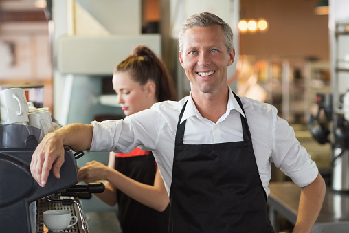 ThinkstockPhotos-467824306 Starting a restaurant