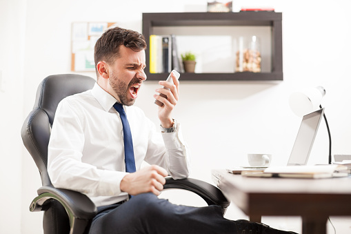 ThinkstockPhotos-532397922 customer service