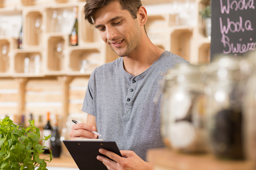 thinkstockphotos-598179072 small business