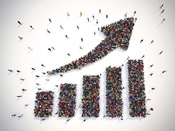 arrow of people ThinkstockPhotos-672684788 (002)-min