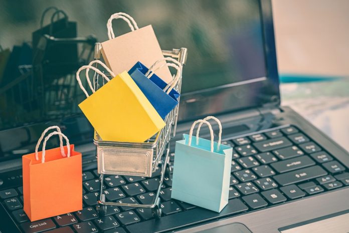 shutterstock_581490715-min ecommerce