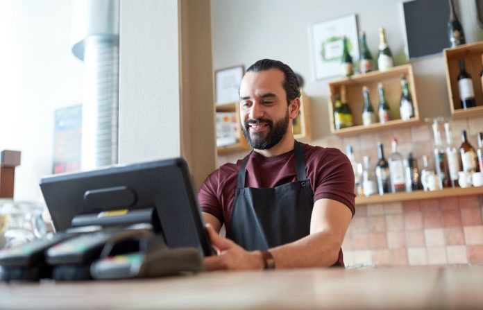 shutterstock_592298108-min business