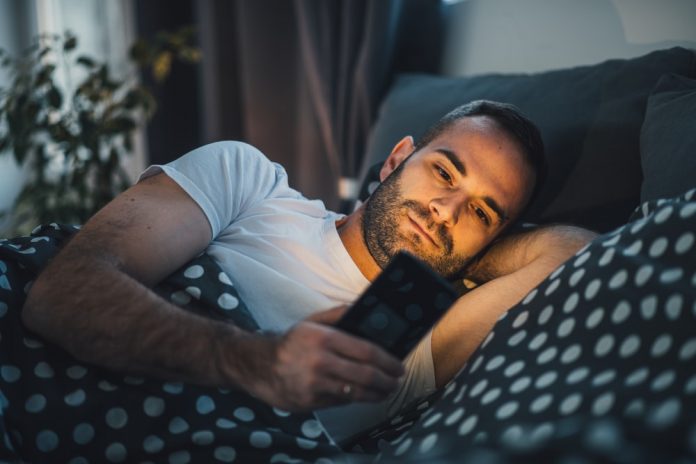 shutterstock_573527605-min sleep
