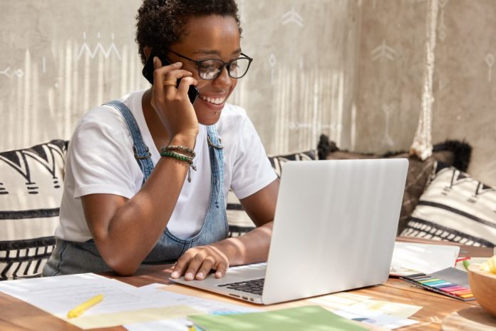shutterstock_1220400124-min business