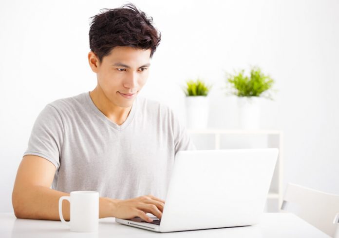 shutterstock_286153865(2) side hustle