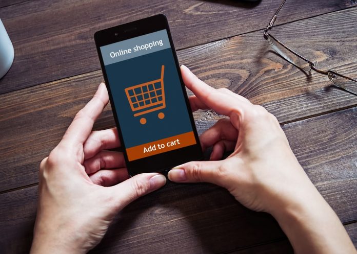 shutterstock_562974451-min ecommerce