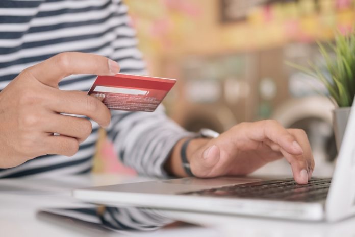 shutterstock_1317429614-min credit card