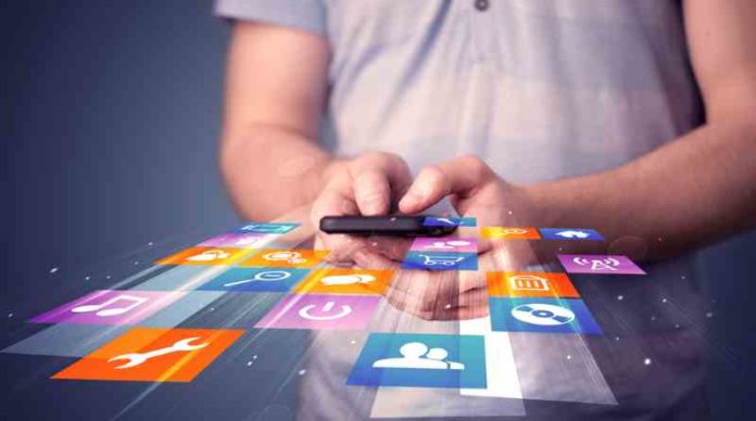 shutterstock_533640175 (1) mobile apps