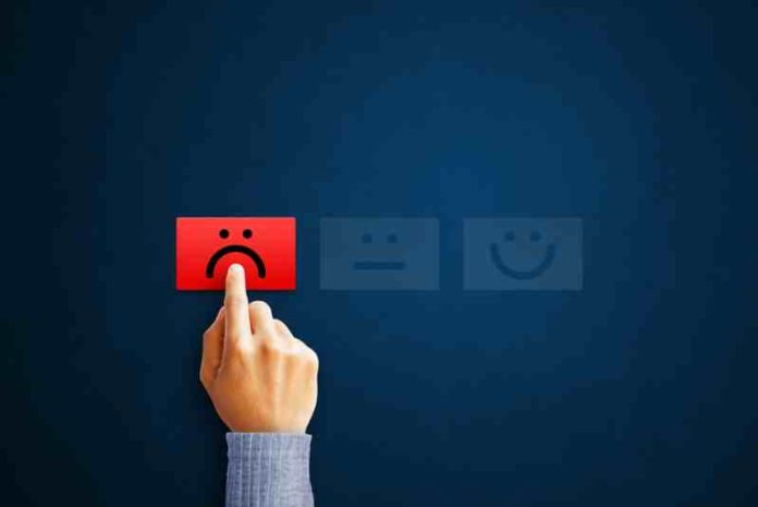 shutterstock_1145358584 (1) bad reviews
