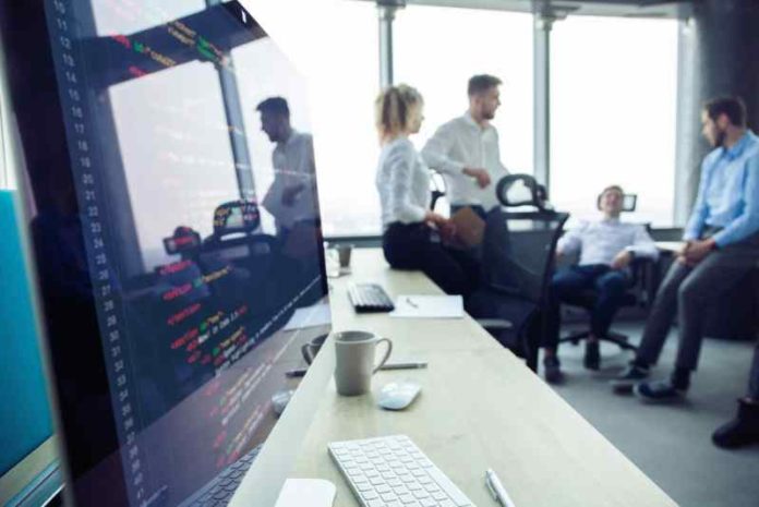 shutterstock_1389403316 (1) business