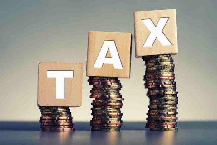 shutterstock_313474802 (1) tax