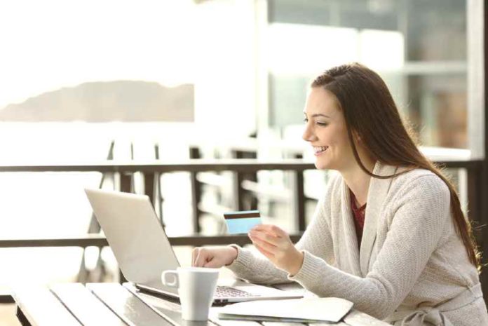 shutterstock_373979545 (1) e-commerce