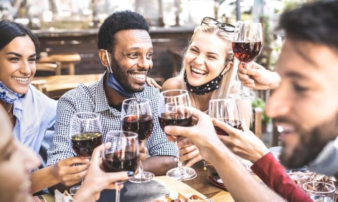 shutterstock_1806174052 (1) dining