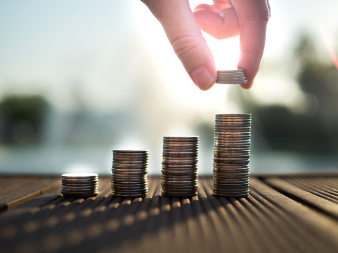 shutterstock_577141831 cash flow