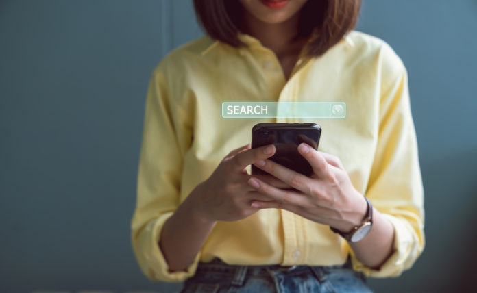 Woman,Using,Smartphones,And,Searching,Browsing,Internet,Button,On,Virtual SEO
